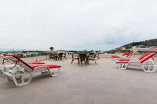 Гостевой дом Guest House Pasha Улцинь Стандартный двухместный номер с балконом и видом на сад-6